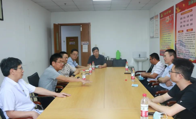 区卫生健康局党委书记、局长崔苗军一行莅临上虞第三医院开展安全检查及调研指导工作