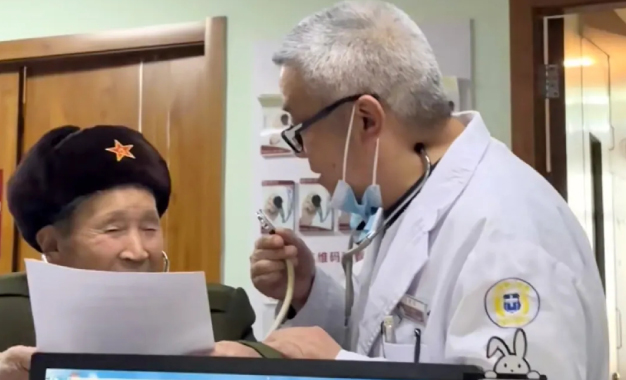听诊器秒变“助听器”？上虞第三医院这个暖心操作火了！